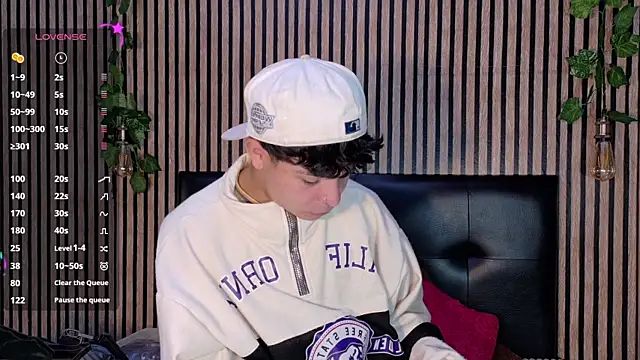 Felipe boy1 online show from September 26, 2025, 2:59 am