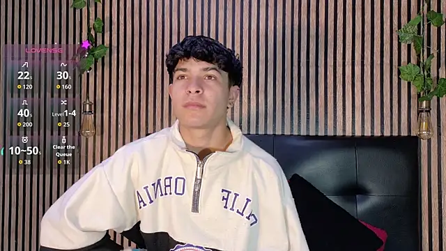 Felipe boy1 online show from October 12, 2025, 3:38 am