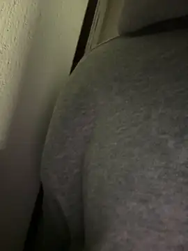 mario231197 online show from January 18, 2026, 1:20 am