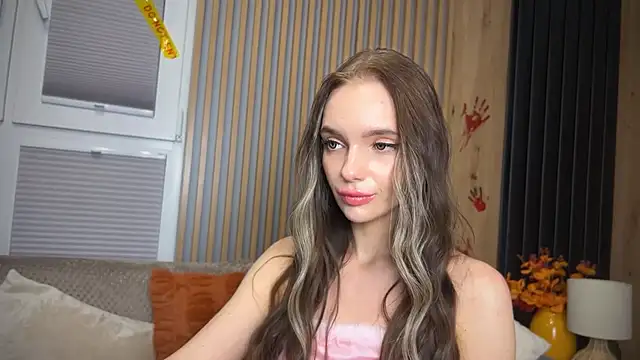 litlle angelll online show from October 27, 2025, 10:47 pm