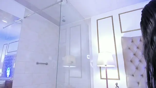 AllyPretty- online show from October 30, 2025, 7:47 pm