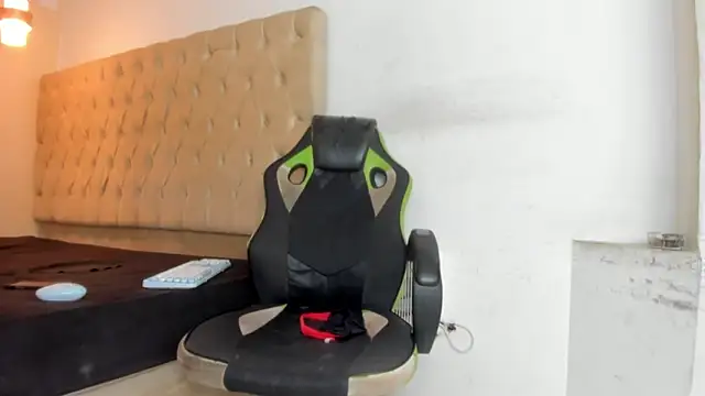 Darkknightx01 online show from March 13, 2026, 1:34 am