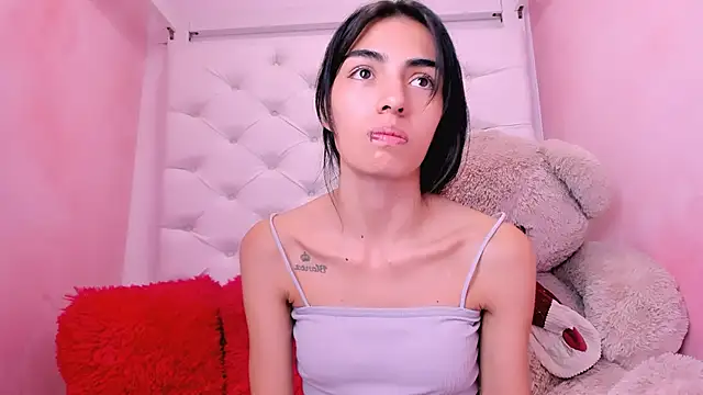 eimy skinny  online show from March 7, 2026, 12:46 pm