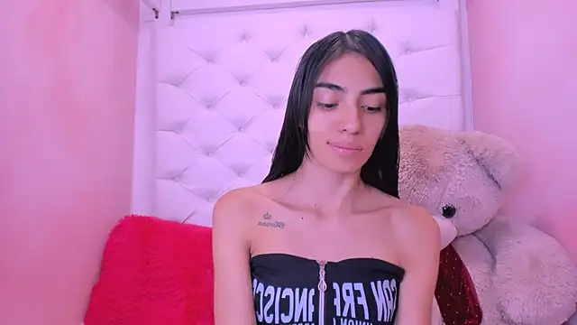 eimy skinny  online show from June 2, 2026, 1:35 pm