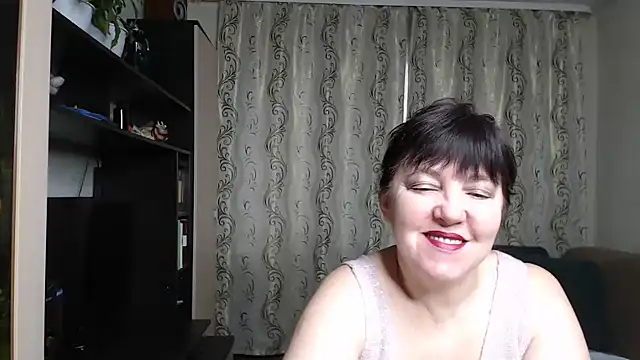 Snapshot of Illusionq chatting on November 4, 2025, 5:06 am Illusionq online show from November 4, 2025, 5:06 am