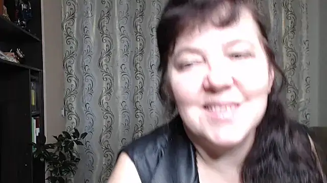 Snapshot of Illusionq chatting on December 3, 2025, 10:24 am Illusionq online show from December 3, 2025, 10:24 am