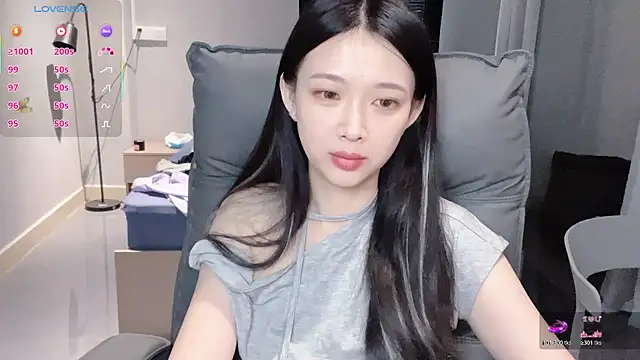 NiNi-baby520 online show from November 19, 2025, 7:19 am