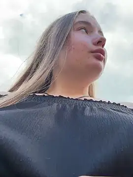 Snapshot of StephanieMur chatting on September 10, 2025, 5:29 am StephanieMur online show from September 10, 2025, 5:29 am