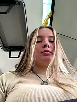 Snapshot of StephanieMur chatting on September 22, 2025, 3:52 am StephanieMur online show from September 22, 2025, 3:52 am