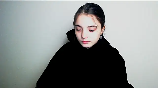 Sun Shine   online show from November 5, 2025, 3:50 am