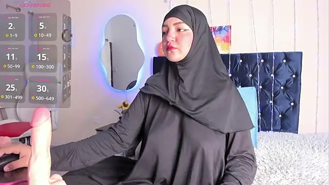 Dana-Alabi online show from November 2, 2025, 1:46 pm