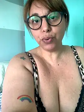 LupeLok online show from November 4, 2025, 5:12 pm