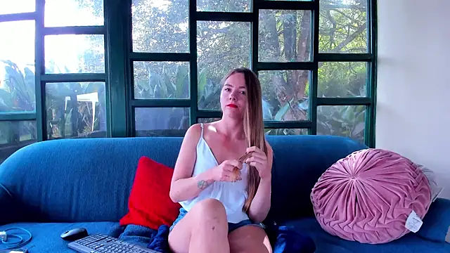 Snapshot of Angiehuston1 chatting on February 21, 2026, 2:40 pm Angiehuston1 online show from February 21, 2026, 2:40 pm