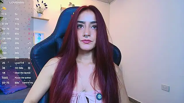 ViolethRosse online show from February 2, 2026, 8:29 pm