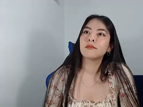 Snapshot of EloiseJun chatting on November 12, 2025, 4:46 am EloiseJun online show from November 12, 2025, 4:46 am