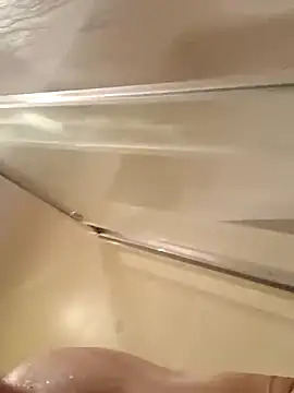 Snapshot of Barber33zk chatting on October 24, 2025, 2:08 am Barber33zk online show from October 24, 2025, 2:08 am