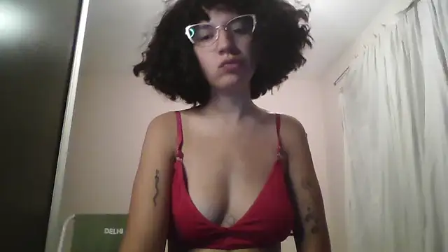 Snapshot of loliporomero chatting on February 27, 2026, 2:00 am loliporomero online show from February 27, 2026, 2:00 am