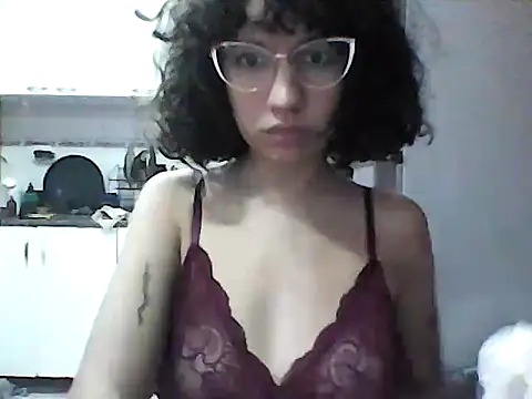 loliporomero online show from April 8, 2026, 7:58 pm