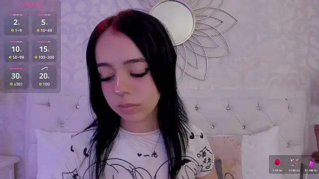 Snapshot of Cassie66_ chatting on October 22, 2025, 3:51 am Cassie66 online show from October 22, 2025, 3:51 am