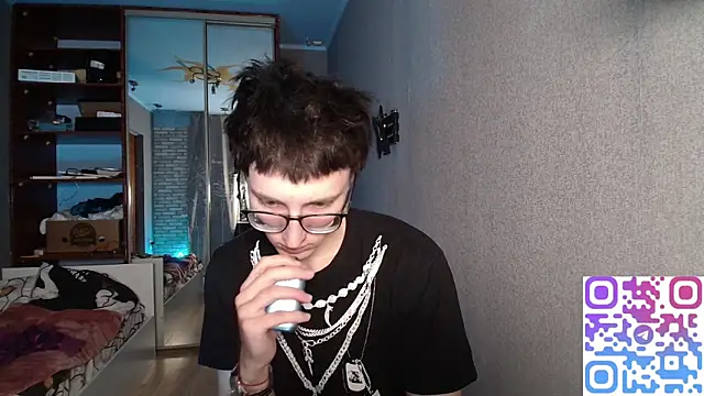 8goat online show from November 17, 2025, 4:35 pm