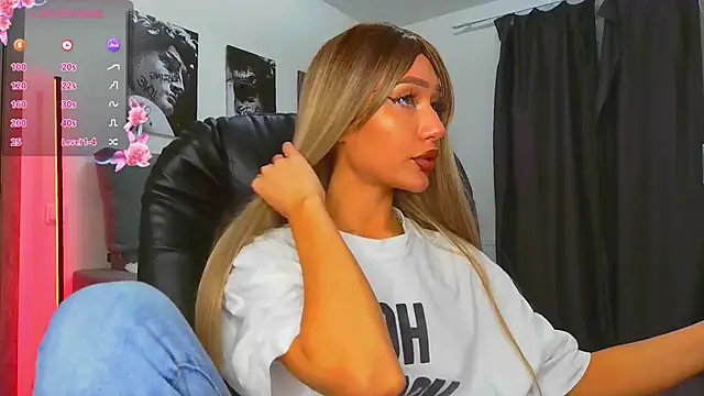 Snapshot of Lisa_Shultz chatting on February 18, 2026, 3:30 pm Lisa Shultz online show from February 18, 2026, 3:30 pm