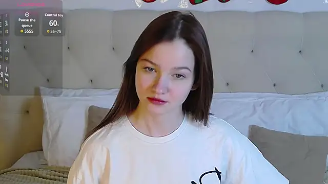 MichelleRoux online show from December 19, 2025, 11:39 am