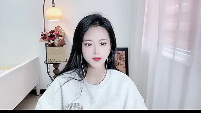 anan  17 online show from October 17, 2025, 3:31 am