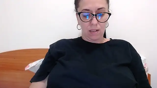 jollene online show from June 19, 2026, 2:10 pm