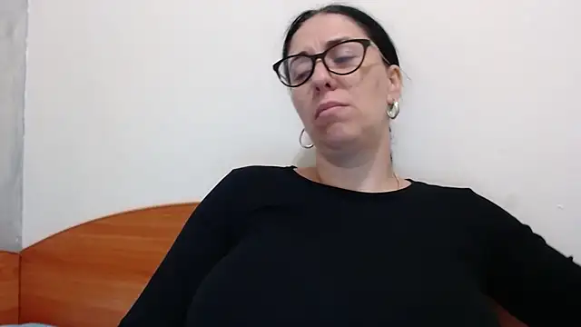 jollene online show from July 12, 2026, 11:01 am