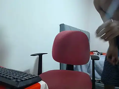 miguelmarcus online show from June 18, 2026, 11:47 am