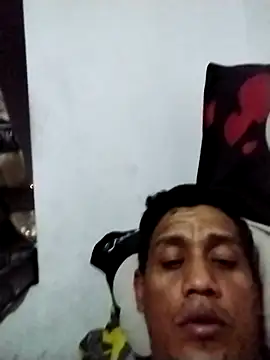 XRonny6 online show from July 12, 2026, 1:18 am