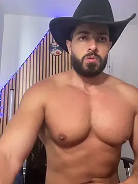 Snapshot of magnumchris chatting on February 11, 2026, 2:33 pm magnumchris online show from February 11, 2026, 2:33 pm