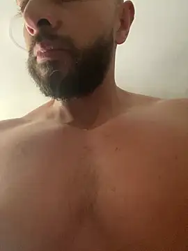 Snapshot of magnumchris chatting on February 22, 2026, 12:47 pm magnumchris online show from February 22, 2026, 12:47 pm