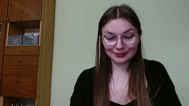 Snapshot of LooveELLYx chatting on February 12, 2025, 8:50 pm LooveELLYx online show from February 12, 2025, 8:50 pm