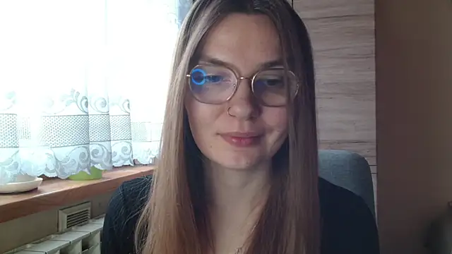 Snapshot of LooveELLYx chatting on November 14, 2025, 7:29 am LooveELLYx online show from November 14, 2025, 7:29 am