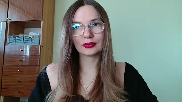 LooveELLYx online show from February 26, 2026, 7:40 am