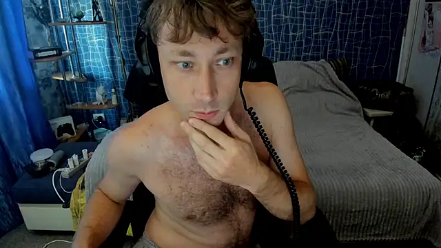CuteBoy228 online show from July 28, 2026, 2:13 pm