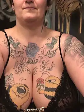 Snapshot of Ich-eben123 chatting on February 16, 2026, 8:27 pm Ich-eben123 online show from February 16, 2026, 8:27 pm