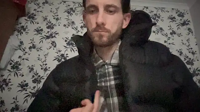 Big8inchUncutCock online show from May 16, 2026, 10:36 am