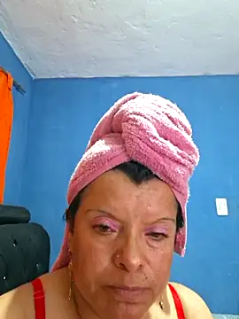 Hanna Kieran online show from November 24, 2025, 10:53 pm