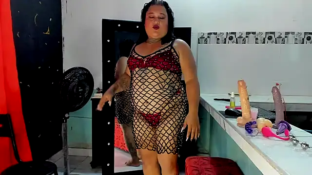 Kat Valen online show from October 28, 2025, 10:01 pm