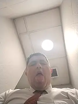 BigCristh79 online show from June 13, 2026, 11:02 pm