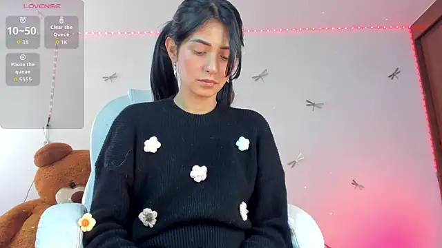 princessluna 19 online show from September 20, 2025, 8:43 pm