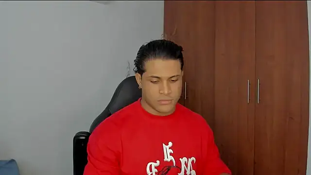 Evansdark1 online show from April 22, 2026, 10:11 pm