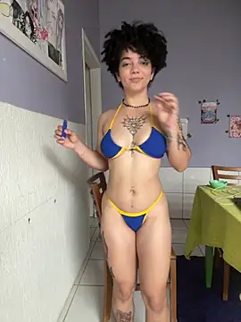 Snapshot of CamillyBlum chatting on September 18, 2025, 3:58 pm CamillyBlum online show from September 18, 2025, 3:58 pm