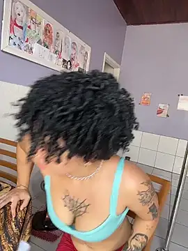 Snapshot of CamillyBlum chatting on October 25, 2025, 1:29 pm CamillyBlum online show from October 25, 2025, 1:29 pm