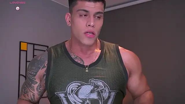 Snapshot of tyler_muscle1 chatting on January 9, 2026, 2:58 am tyler muscle1 online show from January 9, 2026, 2:58 am