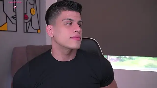 Snapshot of tyler_muscle1 chatting on February 6, 2026, 10:13 pm tyler muscle1 online show from February 6, 2026, 10:13 pm