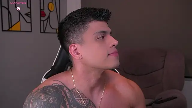 Snapshot of tyler_muscle1 chatting on February 21, 2026, 2:45 am tyler muscle1 online show from February 21, 2026, 2:45 am