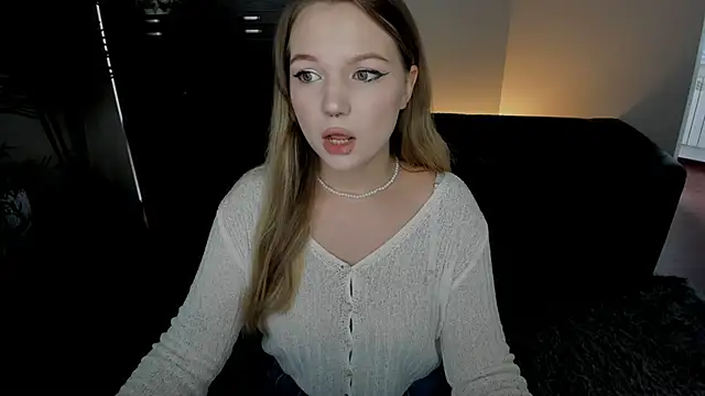 MariaRobinsone online show from October 16, 2025, 4:57 am